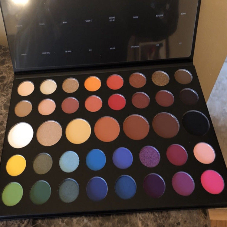 Morphe collaborates with James Charles Murphy 39X pearl matte earthy eyeshadow